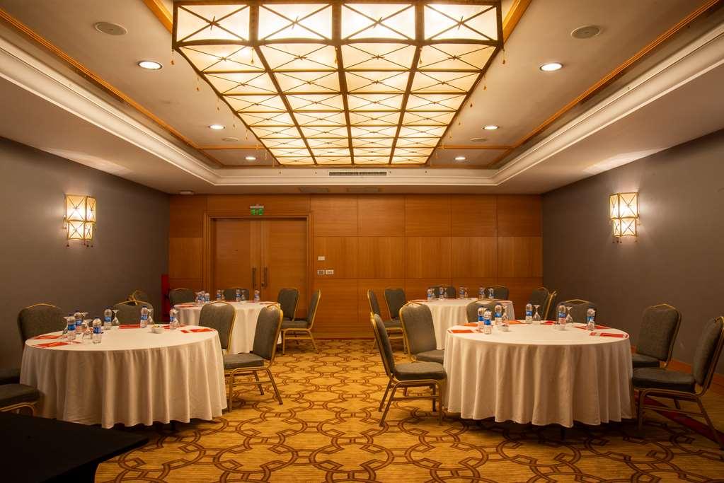 Divan Ankara Kemudahan gambar
